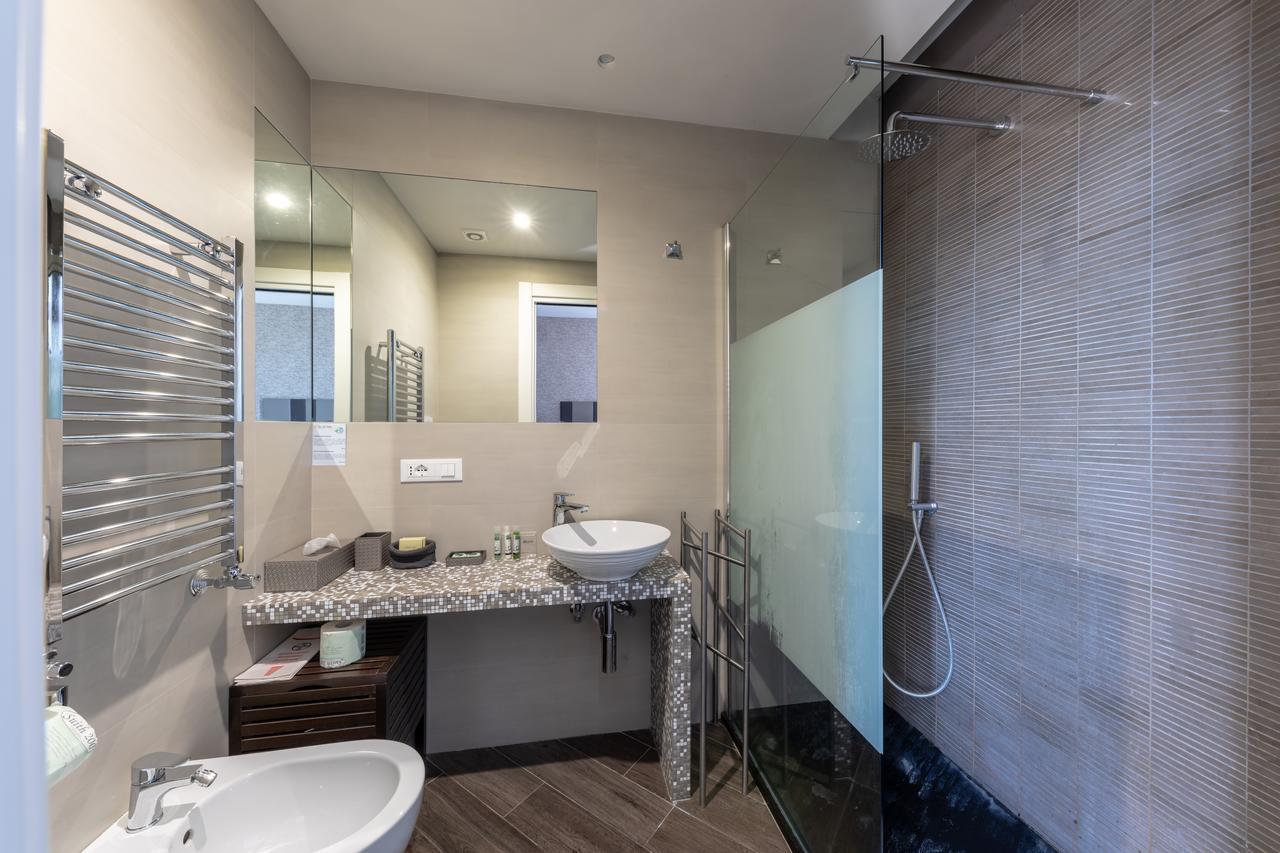 Blue Inn Luxury Suites Rom Exteriör bild