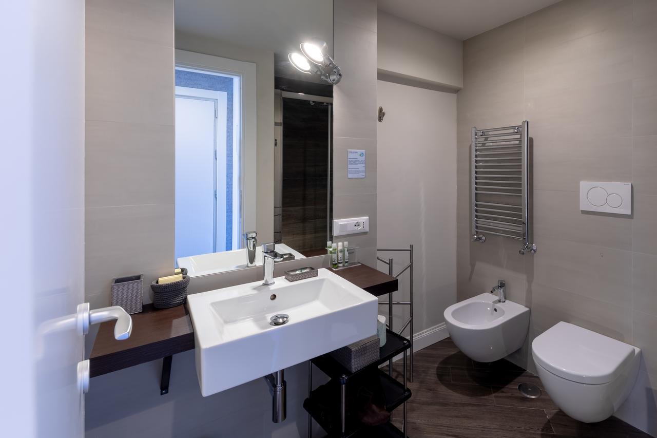 Blue Inn Luxury Suites Rom Exteriör bild