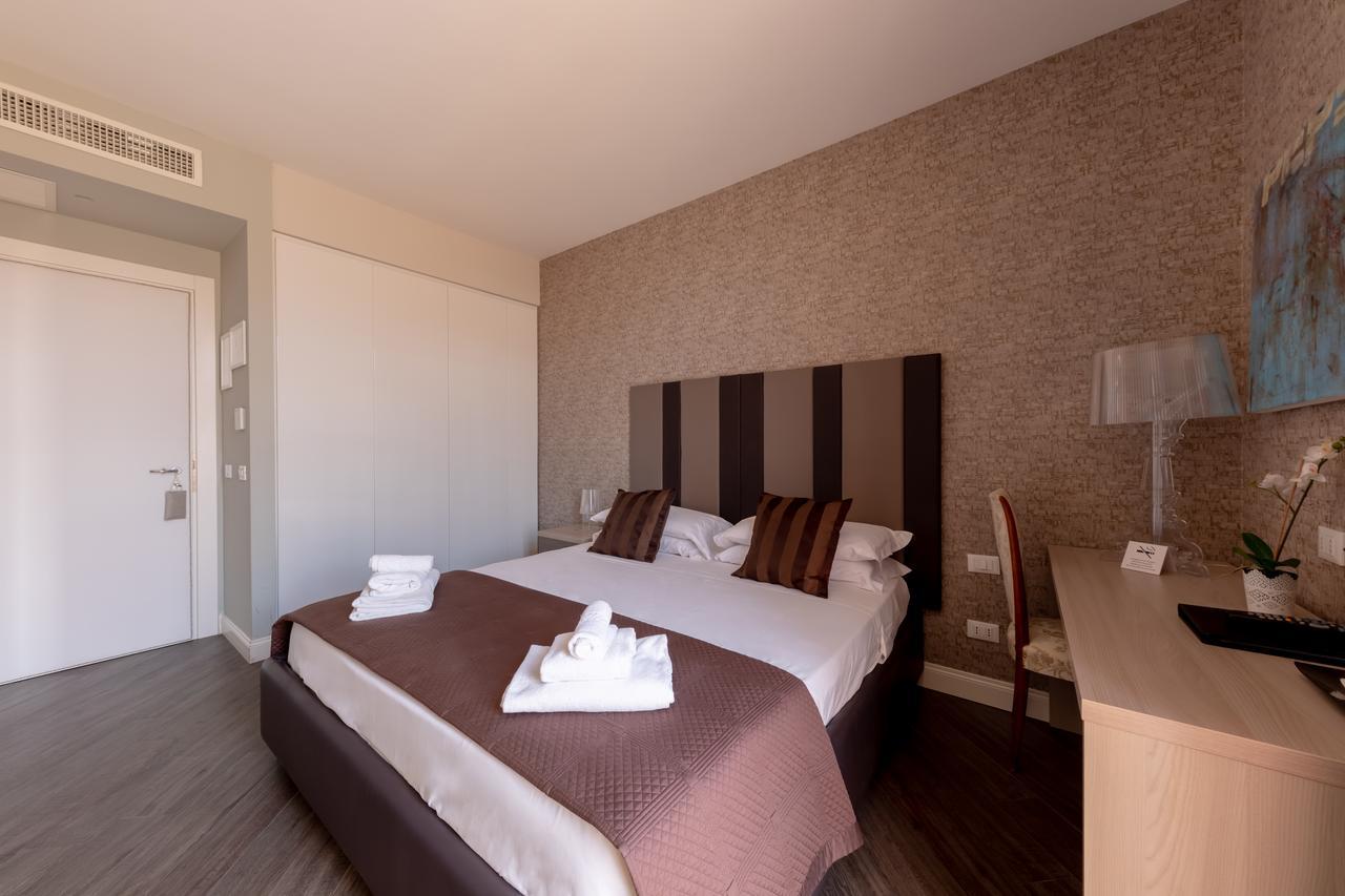 Blue Inn Luxury Suites Rom Exteriör bild